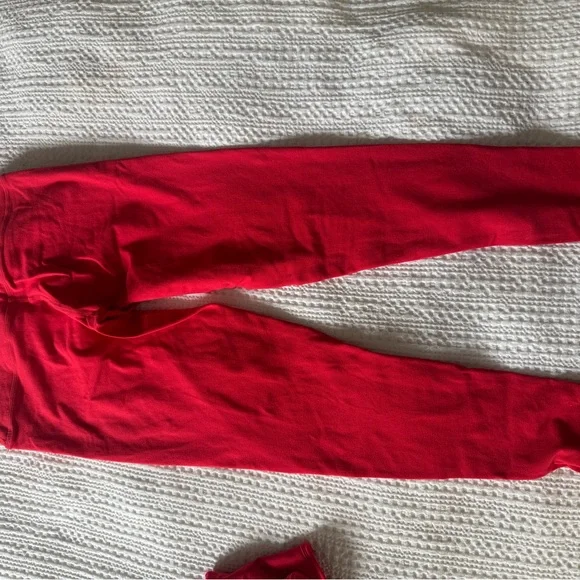 SET Active Red Matching Set - Picture 7 of 9